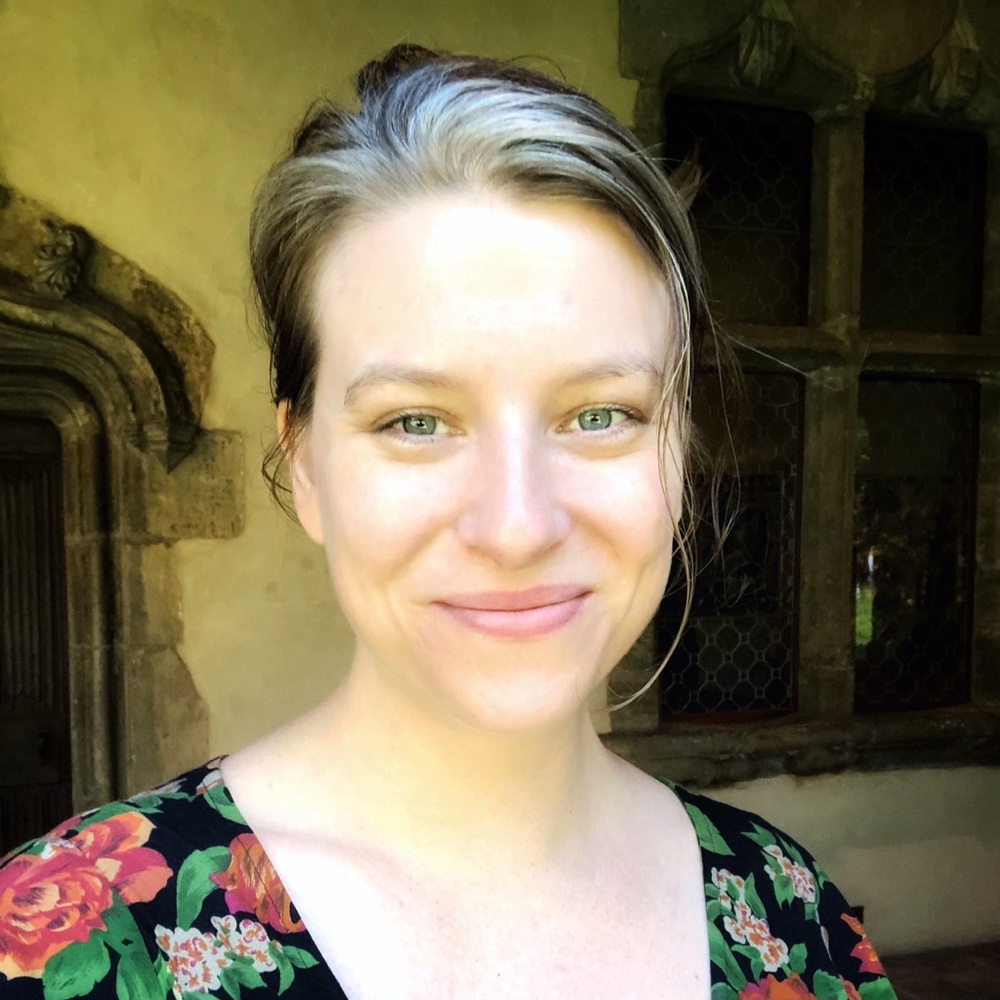 Meet your Posher, Elizabeth